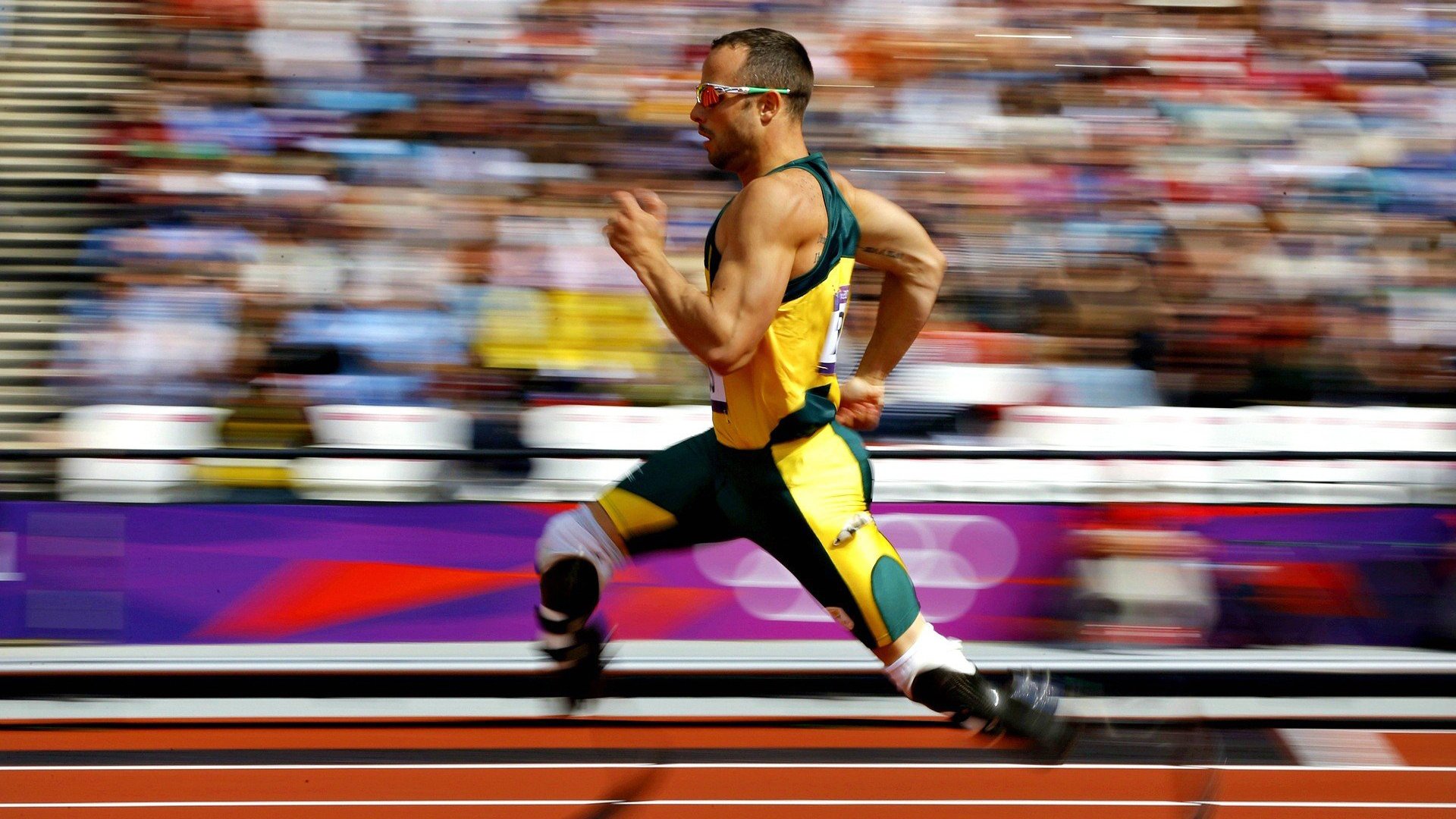 水上“马拉松”激情四射，观众热情高涨