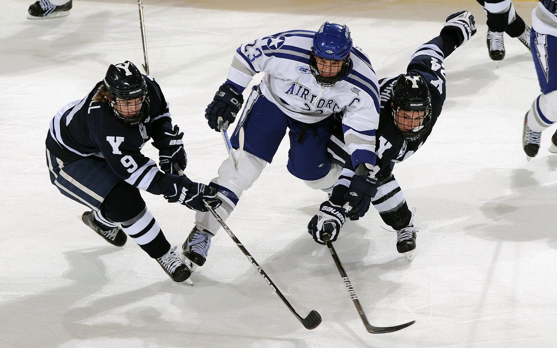 比赛转播技术升级扩大影响力，比赛转播设备