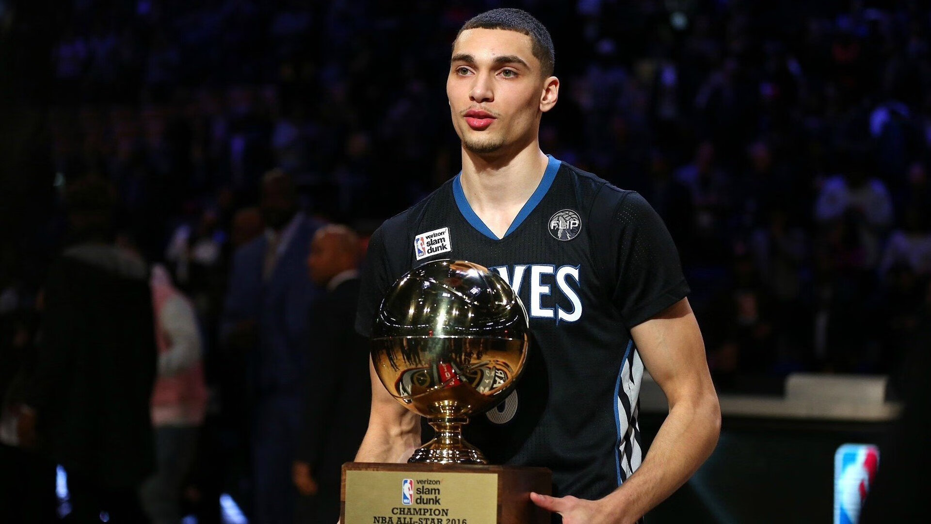 篮网宣布更换首发阵容调整进攻重心,篮网 进攻